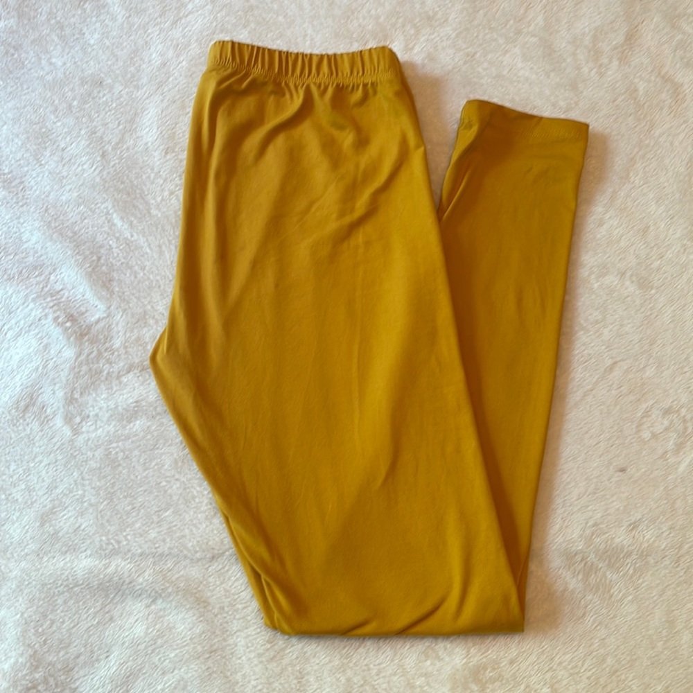 💖3/$15💖 Bae City Girls Gold Leggings